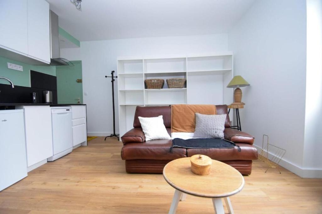 Appartement Entre Plage De L'Ecluse Et Place Du Marche Дінар Екстер'єр фото