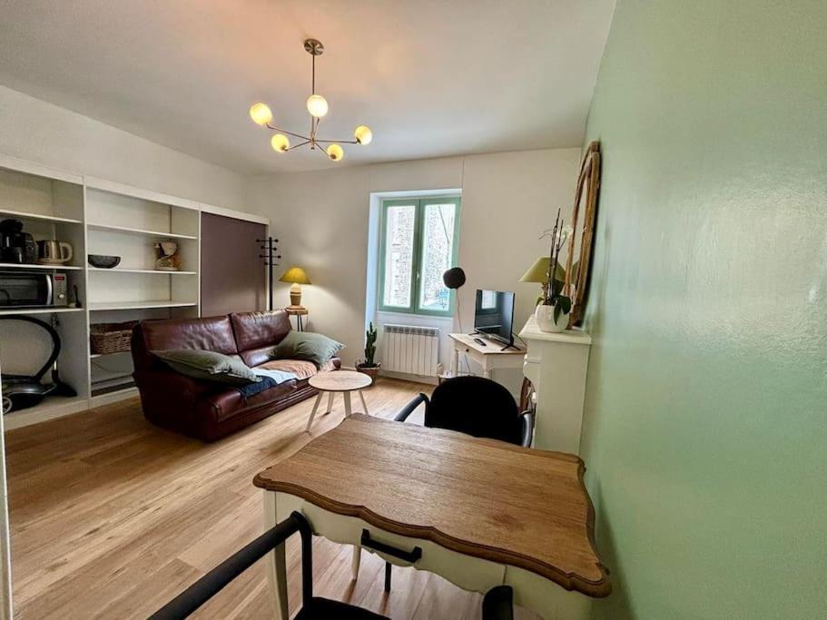 Appartement Entre Plage De L'Ecluse Et Place Du Marche Дінар Екстер'єр фото